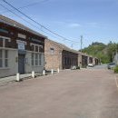 Rue Denis Marisel, à proximité du dispensaire